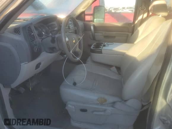2012 Chevrolet Silverado 3500HD LT с VIN 1GC4K0C83CF238276, выставлен на аукционе Copart как лот 88733995 с пробегом 192 399 миль миль и Списание • Salvage title. История ставок и продаж доступна на DreamBid. Изображение 7.