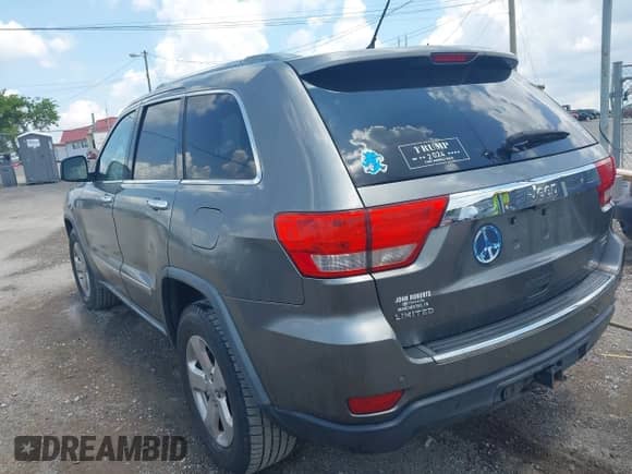 2012 Jeep Grand Cherokee Limited z VIN 1C4RJEBGXCC290696, wystawiony jako IAAI lot #42753634 z przebiegiem 205 808 mil mil oraz . Historia ofert i sprzedaży dostępna na DreamBid. Obrazek 3.