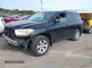 2008 Toyota Highlander z VIN JTEES41A182024219, wystawiony jako IAAI lot #43361831 z przebiegiem 246 853 mil mil oraz . Historia ofert i sprzedaży dostępna na DreamBid. Obrazek 17.