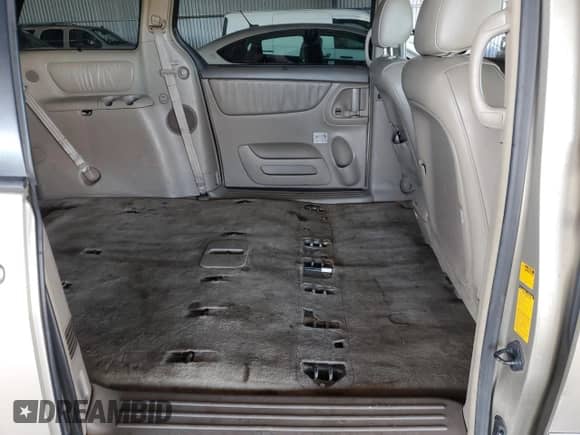 2006 Toyota Sienna XLE z VIN 5TDZA22C86S540211, wystawiony jako Copart lot #82532965 z przebiegiem 150 169 mil mil oraz Czysty tytuł • Clean title. Historia ofert i sprzedaży dostępna na DreamBid. Obrazek 11.