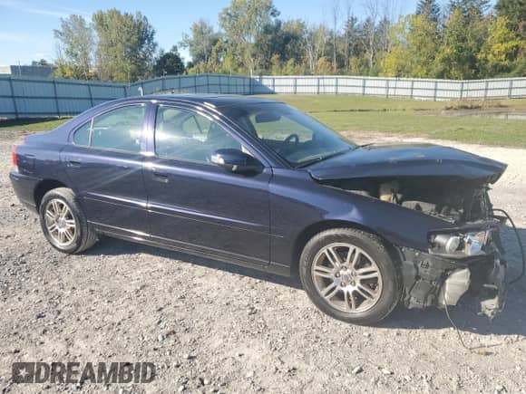 2007 Volvo S60 2.5L Turbo с VIN YV1RH592272604501, выставлен на аукционе Copart как лот 81914995 с пробегом 119 481 миль миль и Списание • Salvage title. История ставок и продаж доступна на DreamBid. Изображение 4.