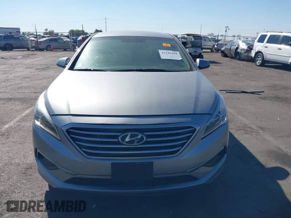 2017 Hyundai Sonata SE with VIN 5NPE24AF9HH595066, listed as a IAAI auction lot 43249101 with Not provided miles and . Bid and sale history available at DreamBid. Image 12.
