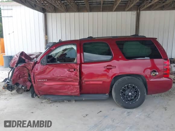 2010 Chevrolet Tahoe LT с VIN 1GNUCBE05AR199161, выставлен на аукционе IAAI как лот 42856835 с пробегом 151 392 миль миль и . История ставок и продаж доступна на DreamBid. Изображение 15.
