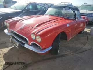 1962 Chevrolet Corvette с VIN 20867S109381, выставлен на аукционе Copart как лот 75509564 с пробегом 5 878 миль миль и На запчасти • Non repairable. История ставок и продаж доступна на DreamBid. Изображение 1.