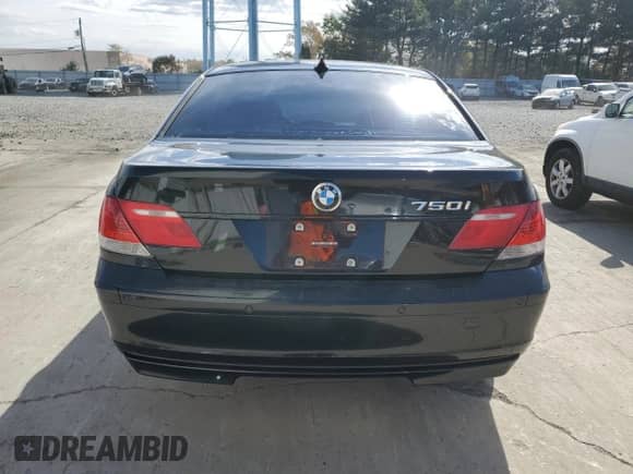 2008 BMW 7 Series 750i with VIN WBAHL83518DT14175, listed as a Copart auction lot 76241764 with 166,539 mi miles and Clean title. Bid and sale history available at DreamBid. Image 6.
