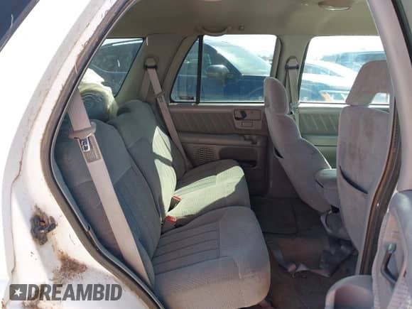 1997 Chevrolet Blazer LS z VIN 1GNDT13W3V2249863, wystawiony jako IAAI lot #41987154 z przebiegiem 249 961 mil mil oraz . Historia ofert i sprzedaży dostępna na DreamBid. Obrazek 8.