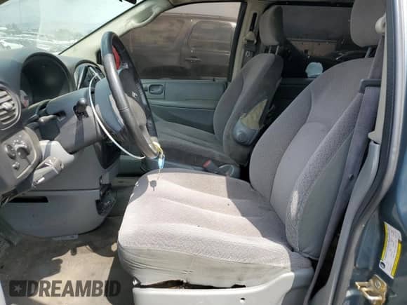 2006 Dodge Grand Caravan SXT with VIN 2D4GP44L16R884229, listed as a Copart auction lot 70498855 with 149,760 mi miles and Salvage title. Bid and sale history available at DreamBid. Image 7.