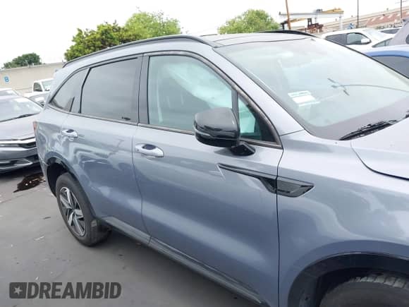 2021 Kia Sorento EX with VIN 5XYRH4LFXMG034373, listed as a IAAI auction lot 42346671 with 41,158 mi miles and . Bid and sale history available at DreamBid. Image 14.