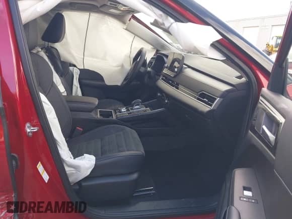 2025 Mitsubishi Outlander SE с VIN JA4T5VA91SZ000784, выставлен на аукционе IAAI как лот 41700951 с пробегом 2 813 миль миль и . История ставок и продаж доступна на DreamBid. Изображение 5.