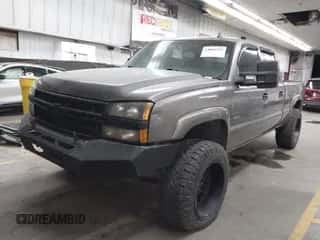 2006 Chevrolet Silverado 2500HD LT3 с VIN 1GCHK23D46F186865, выставлен на аукционе IAAI как лот 43061235 с пробегом Не указан миль и . История ставок и продаж доступна на DreamBid. Изображение 2.
