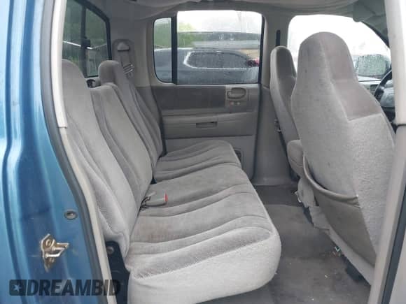 2003 Dodge Dakota SLT with VIN 1D7HG48N63S350401, listed as a IAAI auction lot 42503078 with 199,341 mi miles and . Bid and sale history available at DreamBid. Image 8.