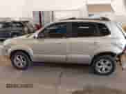 2009 Hyundai Tucson SE с VIN KM8JN12D59U934815, выставлен на аукционе IAAI как лот 42113682 с пробегом 170 705 миль миль и . История ставок и продаж доступна на DreamBid. Изображение 14.