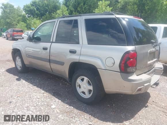 2003 Chevrolet TrailBlazer LT с VIN 1GNDS13SX32270125, выставлен на аукционе IAAI как лот 42622600 с пробегом 267 309 миль миль и . История ставок и продаж доступна на DreamBid. Изображение 3.