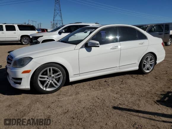 2014 Mercedes-Benz C 250 Sport with VIN WDDGF4HB6EA952812, listed as a Copart auction lot 87303155 with 159,094 mi miles and Salvage title. Bid and sale history available at DreamBid. Image 1.