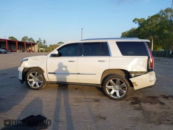 2016 Cadillac Escalade Premium Collection с VIN 1GYS4CKJ5GR278011, выставлен на аукционе IAAI как лот 42139553 с пробегом 188 801 миль миль и . История ставок и продаж доступна на DreamBid. Изображение 14.