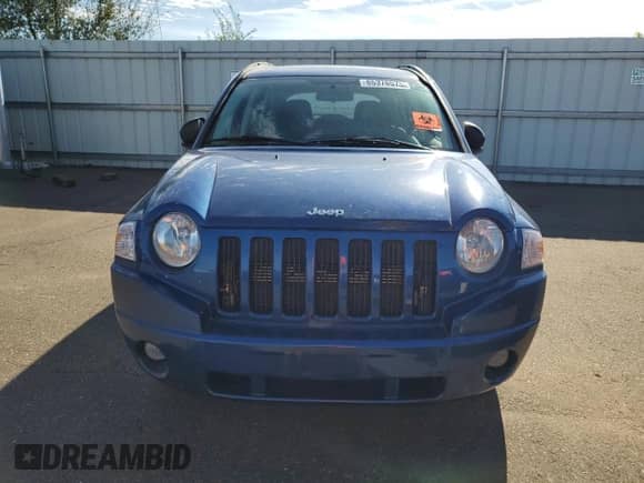 2009 Jeep Compass Sport с VIN 1J4FF47B19D200747, выставлен на аукционе Copart как лот 85378575 с пробегом 131 814 миль миль и На запчасти • Non repairable. История ставок и продаж доступна на DreamBid. Изображение 5.