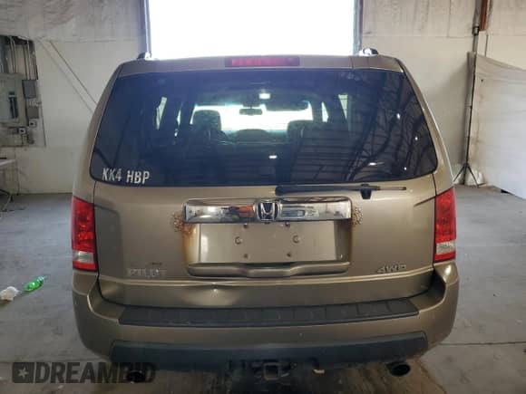 2011 Honda Pilot EX-L with VIN 5FNYF4H78BB025906, listed as a Copart auction lot 84996215 with 145,943 mi miles and Salvage title. Bid and sale history available at DreamBid. Image 6.