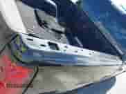 2005 Chevrolet Silverado 1500 LS z VIN 2GCEC13T451322080, wystawiony jako IAAI lot #43125281 z przebiegiem 205 678 mil mil oraz . Historia ofert i sprzedaży dostępna na DreamBid. Obrazek 19.