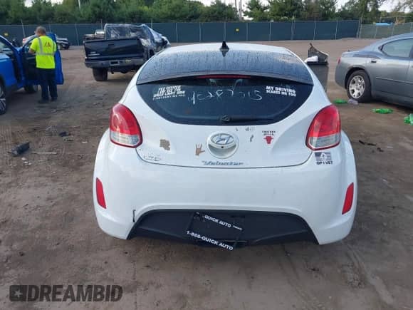 2014 Hyundai Veloster z VIN KMHTC6AD0EU204382, wystawiony jako IAAI lot #40287015 z przebiegiem 110 460 mil mil oraz . Historia ofert i sprzedaży dostępna na DreamBid. Obrazek 17.