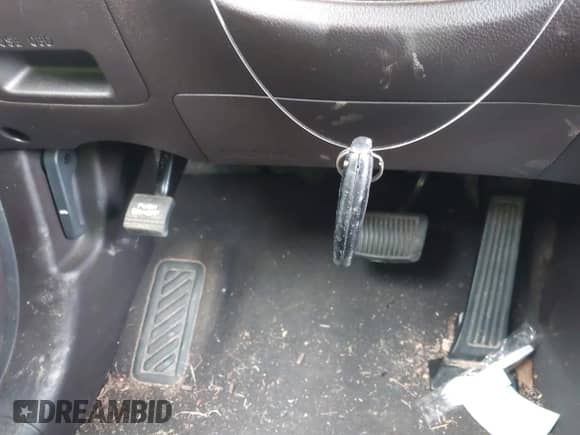 2014 Hyundai Santa Fe with VIN 5XYZU3LAXEG213640, listed as a IAAI auction lot 43119007 with 133,142 mi miles and . Bid and sale history available at DreamBid. Image 11.