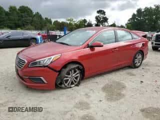 2017 Hyundai Sonata 2.4L z VIN 5NPE24AF4HH494615, wystawiony jako Copart lot #68412895 z przebiegiem 157 927 mil mil oraz Szkoda całkowita • Salvage title. Historia ofert i sprzedaży dostępna na DreamBid. Obrazek 1.