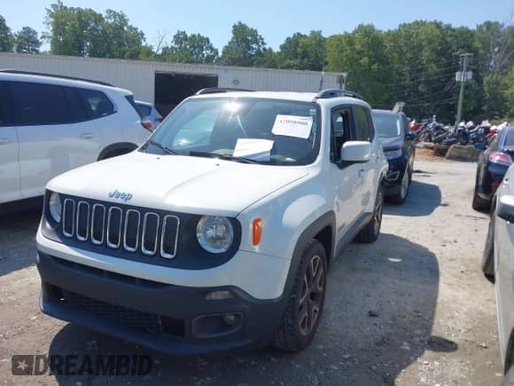 2018 Jeep Renegade Latitude with VIN ZACCJABB0JPH75926, listed as a IAAI auction lot 42998900 with 134,013 mi miles and . Bid and sale history available at DreamBid. Image 17.