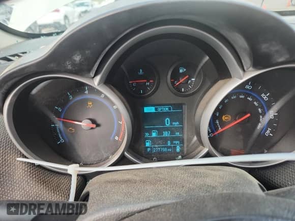 2013 Chevrolet Cruze 2LT с VIN 1G1PE5SB4D7127576, выставлен на аукционе Copart как лот 82352185 с пробегом 277 798 миль миль и Списание • Salvage title. История ставок и продаж доступна на DreamBid. Изображение 9.