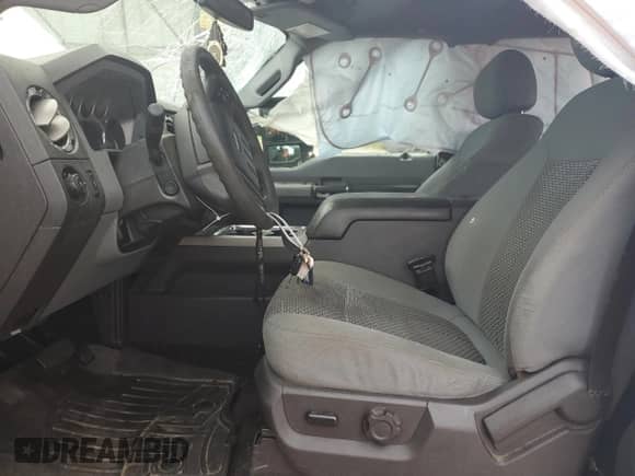 2015 Ford F-250 XLT с VIN 1FT7W2B64FED50382, выставлен на аукционе Copart как лот 82398535 с пробегом 235 067 миль миль и Списание • Salvage title. История ставок и продаж доступна на DreamBid. Изображение 7.