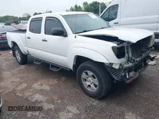 2007 Toyota Tacoma PreRunner z VIN 3TMKU72N57M013302, wystawiony jako IAAI lot #43089625 z przebiegiem 146 945 mil mil oraz . Historia ofert i sprzedaży dostępna na DreamBid. Obrazek 1.
