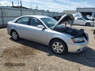 2009 Hyundai Sonata GLS z VIN 5NPET46C19H573429, wystawiony jako Copart lot #70836055 z przebiegiem 172 412 mil mil oraz Szkoda całkowita • Salvage title. Historia ofert i sprzedaży dostępna na DreamBid. Obrazek 4.