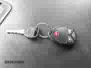 2013 Chevrolet Silverado 1500 LT z VIN 1GCRKSE78DZ324253, wystawiony jako IAAI lot #42962249 z przebiegiem 208 385 mil mil oraz . Historia ofert i sprzedaży dostępna na DreamBid. Obrazek 11.