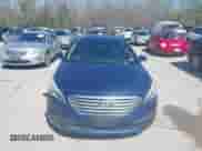 2017 Hyundai Sonata 2.4L с VIN 5NPE24AF7HH493040, выставлен на аукционе IAAI как лот 41831646 с пробегом 142 523 миль миль и . История ставок и продаж доступна на DreamBid. Изображение 12.