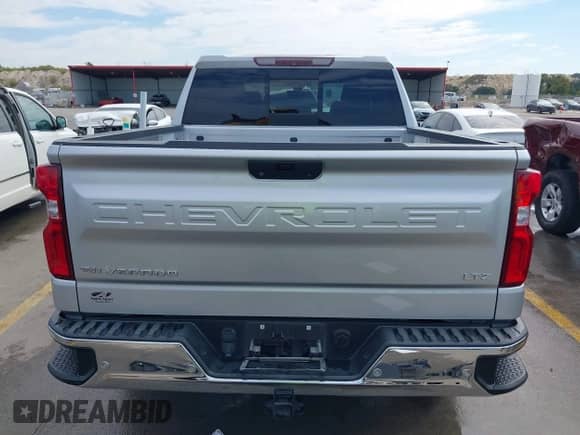 2019 Chevrolet Silverado 1500 LTZ with VIN 3GCPWEED3KG176366, listed as a IAAI auction lot 43404568 with 43,699 mi miles and . Bid and sale history available at DreamBid. Image 17.