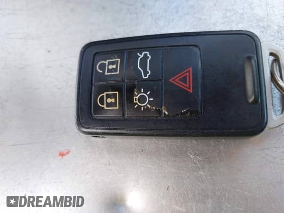 2017 Volvo S60 Inscription с VIN LYV402HK9HB153557, выставлен на аукционе IAAI как лот 42678809 с пробегом 108 961 миль миль и . История ставок и продаж доступна на DreamBid. Изображение 11.