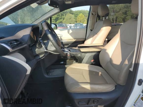 2021 Toyota Sienna XLE z VIN 5TDYRKEC6MS006881, wystawiony jako Copart lot #80569615 z przebiegiem 104 584 mil mil oraz Szkoda całkowita • Salvage title. Historia ofert i sprzedaży dostępna na DreamBid. Obrazek 7.