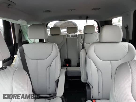 2024 Hyundai Palisade SEL с VIN KM8R24GE5RU796126, выставлен на аукционе Copart как лот 61814615 с пробегом 33 013 миль миль и Списание • Salvage title. История ставок и продаж доступна на DreamBid. Изображение 10.
