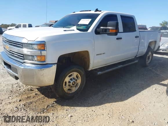 2016 Chevrolet Silverado 2500HD Work Truck с VIN 1GC1KUE86GF103676, выставлен на аукционе IAAI как лот 43527459 с пробегом 203 440 миль миль и . История ставок и продаж доступна на DreamBid. Изображение 17.