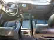 2002 Chevrolet Avalanche с VIN 3GNEC13T22G283841, выставлен на аукционе Copart как лот 85498325 с пробегом 164 652 миль миль и Списание • Salvage title. История ставок и продаж доступна на DreamBid. Изображение 8.