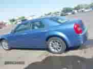 2007 Chrysler 300 C z VIN 2C3KA63H97H741249, wystawiony jako IAAI lot #42748999 z przebiegiem 156 928 mil mil oraz . Historia ofert i sprzedaży dostępna na DreamBid. Obrazek 14.