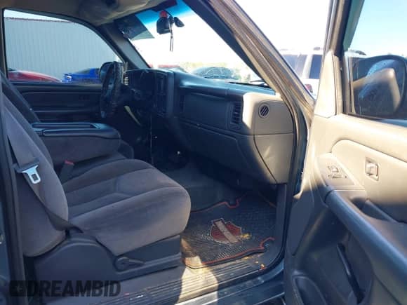 2006 GMC Sierra 1500 SLT with VIN 2GTEK13Z561315535, listed as a IAAI auction lot 41386813 with Not provided miles and . Bid and sale history available at DreamBid. Image 5.