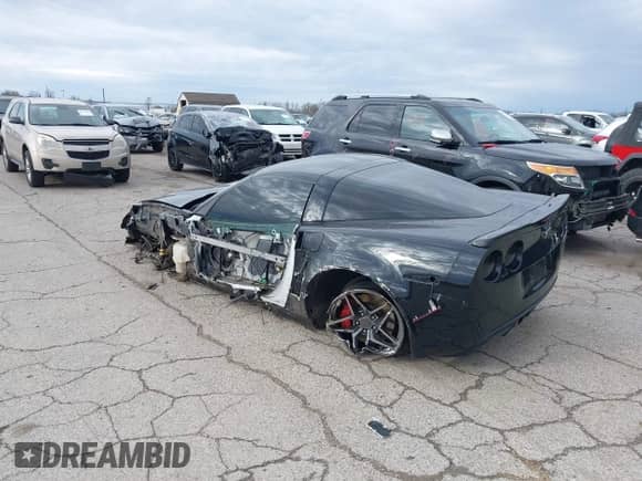 2008 Chevrolet Corvette Z06 с VIN 1G1YY26EX85122916, выставлен на аукционе IAAI как лот 41948110 с пробегом 56 201 миль миль и . История ставок и продаж доступна на DreamBid. Изображение 3.