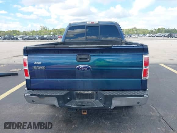 2013 Ford F-150 XL z VIN 1FTFX1CT8DFB46473, wystawiony jako IAAI lot #43378371 z przebiegiem 223 253 mil mil oraz . Historia ofert i sprzedaży dostępna na DreamBid. Obrazek 17.