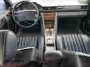 1990 Mercedes-Benz 300 E with VIN WDBEA30D6LB280621, listed as a Copart auction lot 81055225 with 117,575 mi miles and Clean title. Bid and sale history available at DreamBid. Image 8.