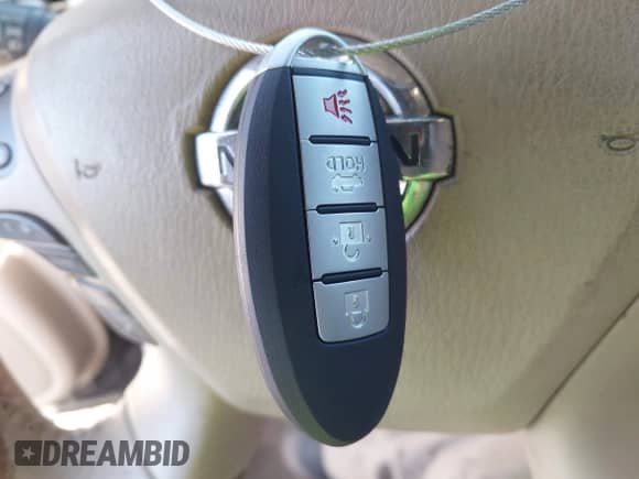 2015 Nissan Pathfinder SL with VIN 5N1AR2MN7FC682938, listed as a IAAI auction lot 43412650 with 91,780 mi miles and . Bid and sale history available at DreamBid. Image 11.