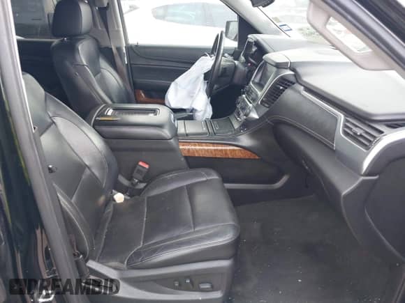 2017 Chevrolet Tahoe Premier z VIN 1GNSCCKC4HR209927, wystawiony jako IAAI lot #42299663 z przebiegiem 124 417 mil mil oraz . Historia ofert i sprzedaży dostępna na DreamBid. Obrazek 5.