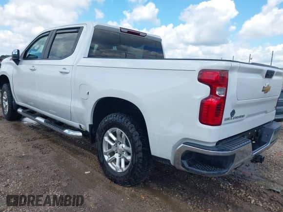 2022 Chevrolet Silverado 1500 LT with VIN 2GCUDDED0N1513978, listed as a IAAI auction lot 42188466 with 62,997 mi miles and . Bid and sale history available at DreamBid. Image 3.