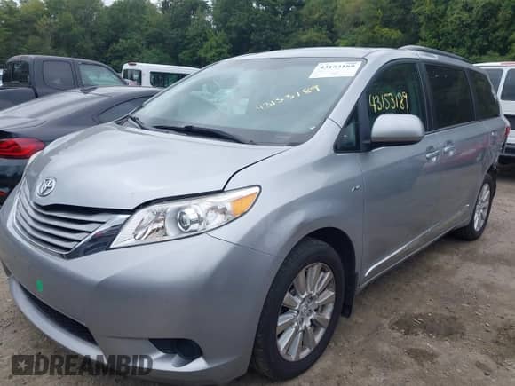 2017 Toyota Sienna LE с VIN 5TDJZ3DC8HS184113, выставлен на аукционе IAAI как лот 43153189 с пробегом 100 814 миль миль и . История ставок и продаж доступна на DreamBid. Изображение 17.