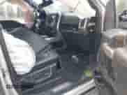 2016 Ford F-150 XLT z VIN 1FTEW1EG7GFD42455, wystawiony jako IAAI lot #43206132 z przebiegiem 104 107 mil mil oraz . Historia ofert i sprzedaży dostępna na DreamBid. Obrazek 5.