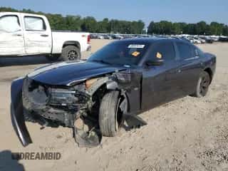 2016 Dodge Charger SXT с VIN 2C3CDXHG6GH186133, выставлен на аукционе Copart как лот 69097675 с пробегом 231 257 миль миль и Списание • Salvage title. История ставок и продаж доступна на DreamBid. Изображение 1.
