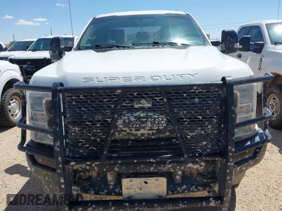 2019 Ford F-250 XL z VIN 1FT7X2B69KED14002, wystawiony jako IAAI lot #43143391 z przebiegiem 174 499 mil mil oraz . Historia ofert i sprzedaży dostępna na DreamBid. Obrazek 12.